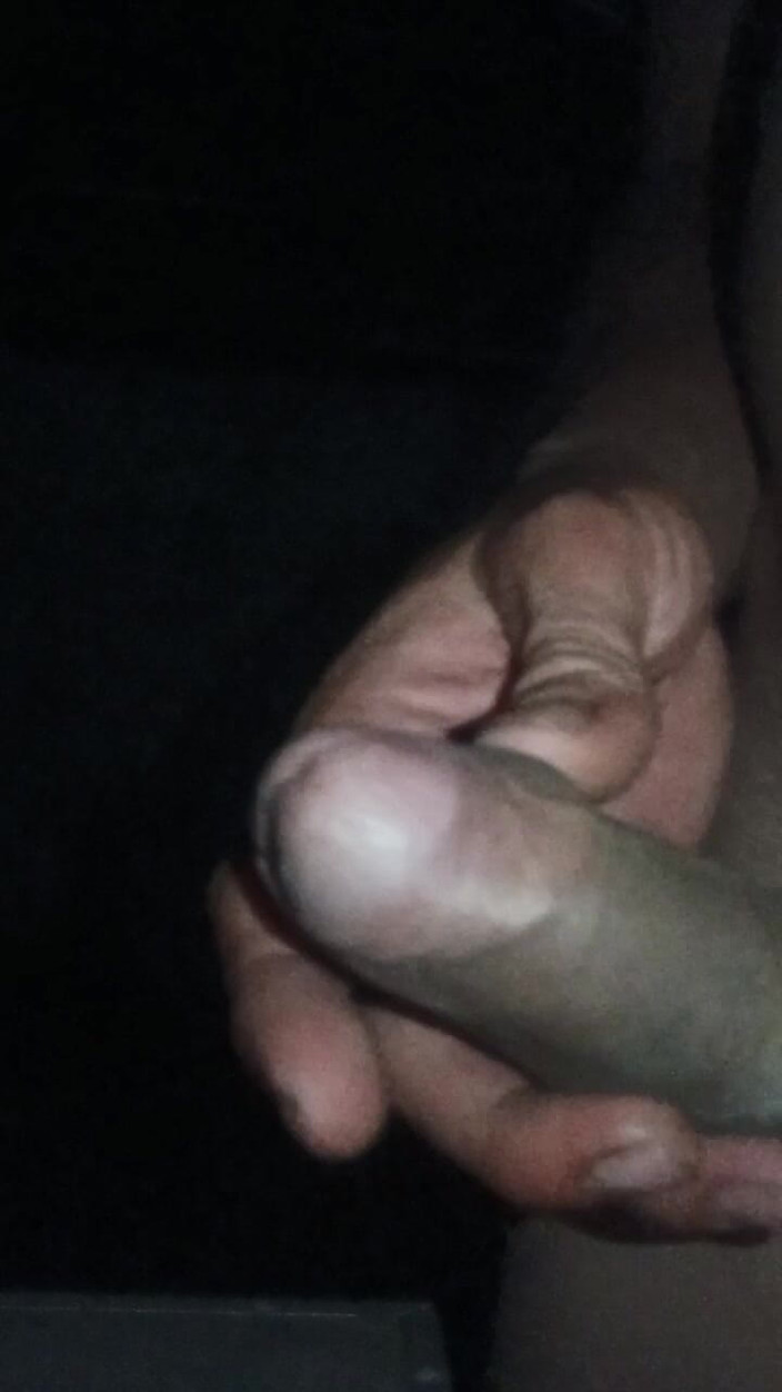 AdmHell: Холодні ночі чудові для дрочіння великого члена