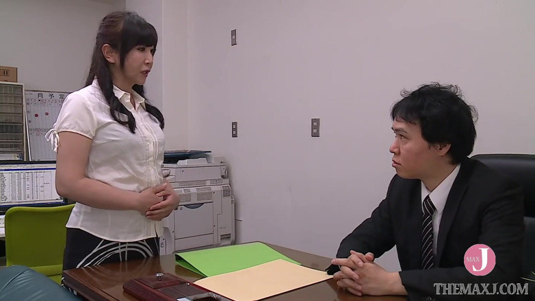 Celebrity Japan: A 40yo stepmom who sucrifices herself to the president of a...