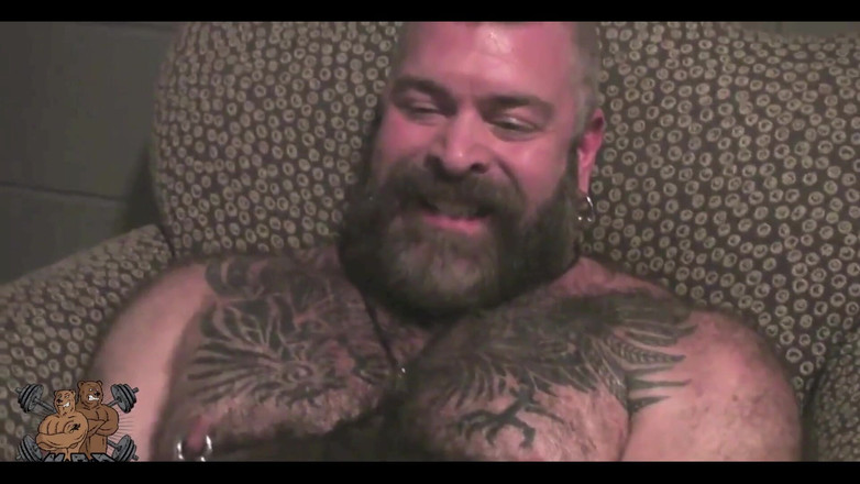 Will Angell: Papà se lo accarezza con il sigaro