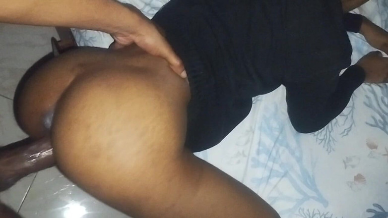 Freaky relatives: Gerçek üvey kız kardeş yarağıma binmeyi seviyor! Genç amcık sikiliyor ve...