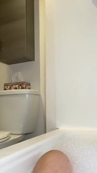 *** Facial Cumshot, I Love It! Full Video *** My Stepson Was in the Bath, I Saw Him Masturbating! so I Decided to Take Care of H