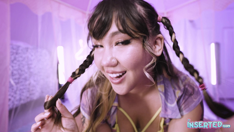 Inserted: Tomie Tang, insérée, aime tenter