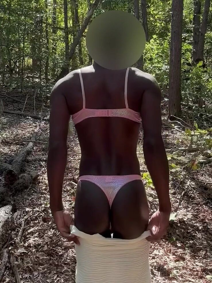 Sissy Taylor: Sissy Taylor travestit afară