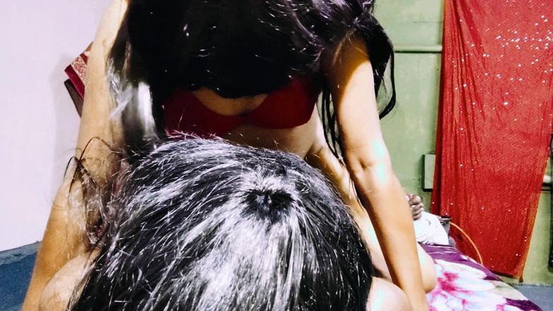 Ayesha_MirzaXPro: Сегодня моя шлюховатая непальская бхабхи трахнула меня полностью