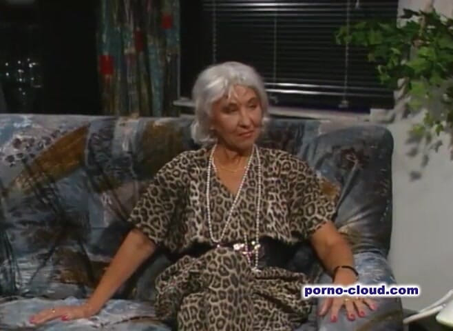 Porno Cloud: I love my granny. DVD