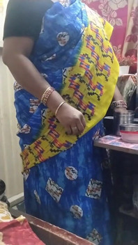 Busty Stepaunty Exposed the Saree