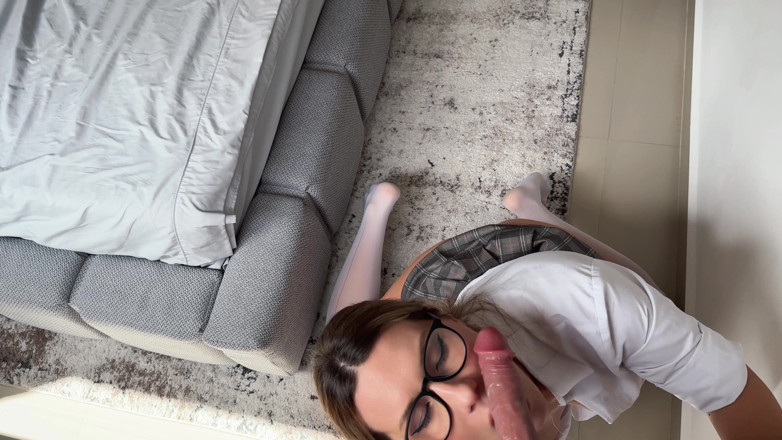 Mrs Peachesxx: Parents Are Not at Home Don't Cum in Me Stepbro