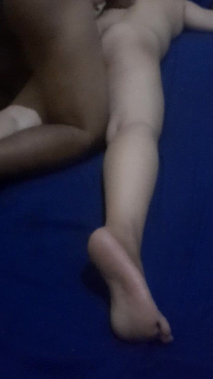 Angelina Pop: Stiefzus neuken met een backstyle is zeer bevredigend