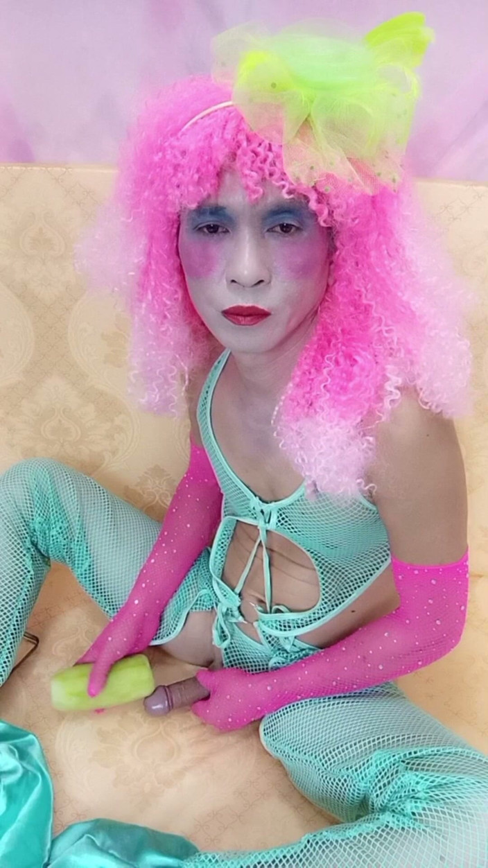 nguyen dang thien tri: Oanh Le สาวข้ามเพศใส่เสื้อผ้าเซ็กซี่ หนังโป๊ Cucu ความสุขมากเกินไป