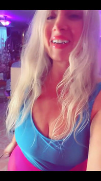 Rival Twinsters Filming Behind the Scenes