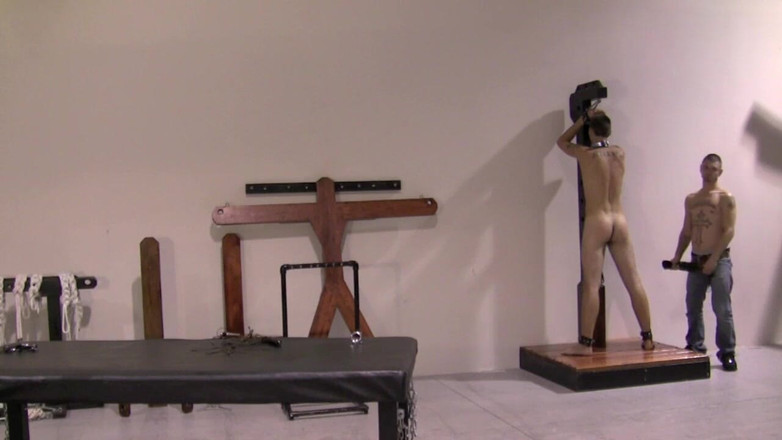 Dream Boy Bondage: Schiavi ben sborrate - Capitolo 8