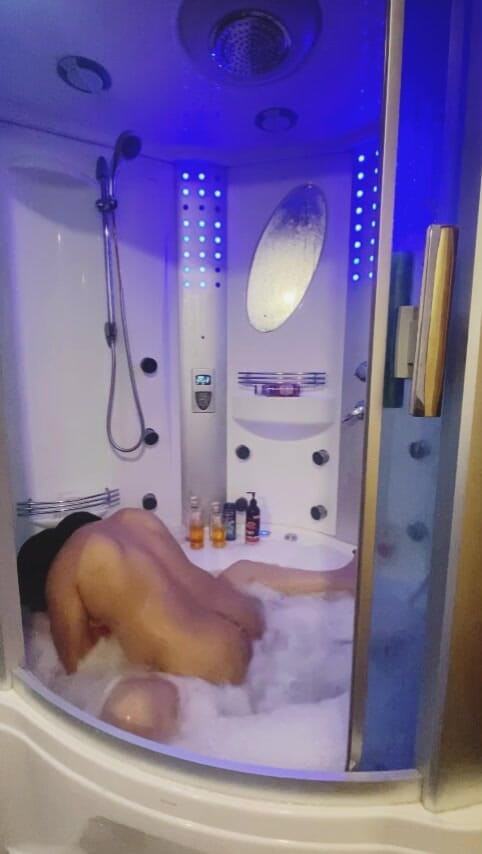 Six my and wife: Arab panas