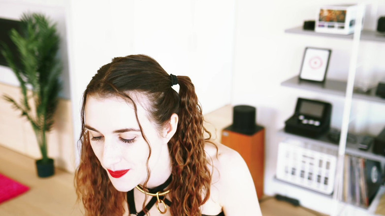 Piper Blush: Asmr assez sexy pour faire fondre une glace