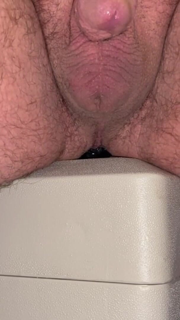 Anal Steve: Kompilace protahování zadku, spousta sténání a sprostých řečí, zvyšte hlasitost!