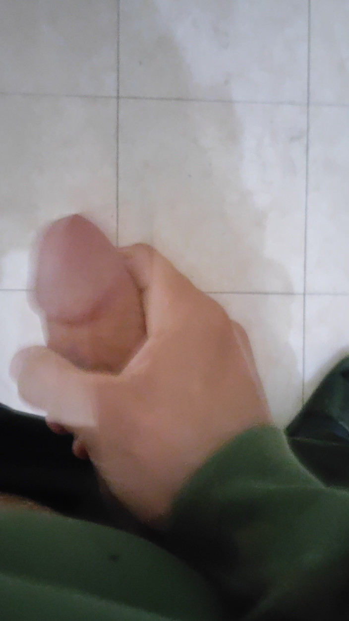 Grayalpha: 床にハメ撮り兼