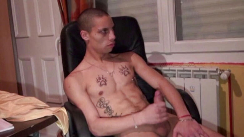 STRAIGHT BOY CURIOUS: Bokep gay lurus latino muda seksi