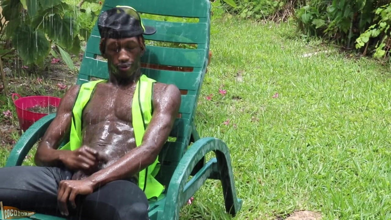 CocoDorm: Kendrick marcel muraria