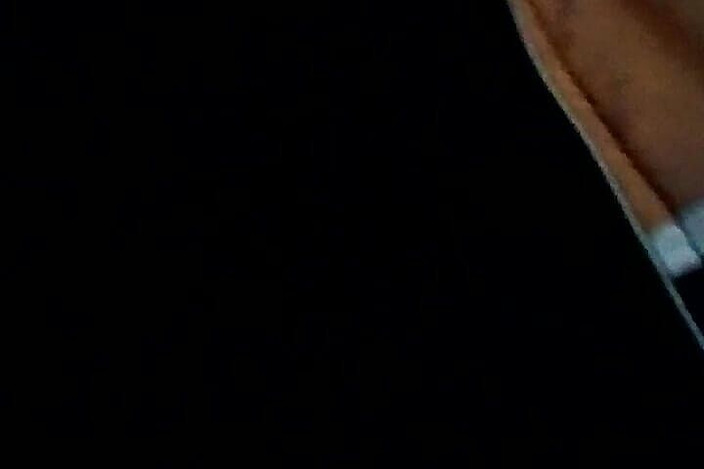 Gangbang straight: 非常に大きなおしっこブラスト外