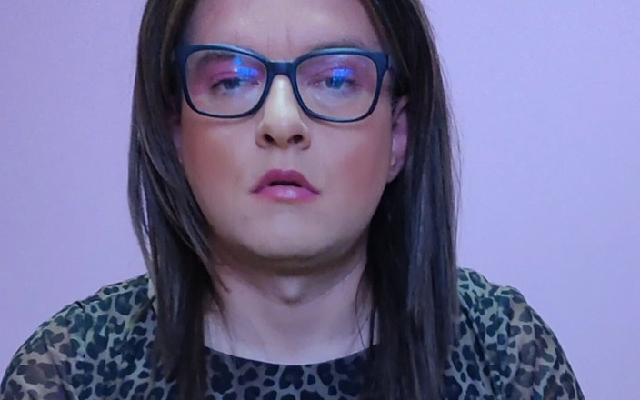 MicziCD: Cumshot, Dildo, Anal and Sexy Trans Lady on Heels and...