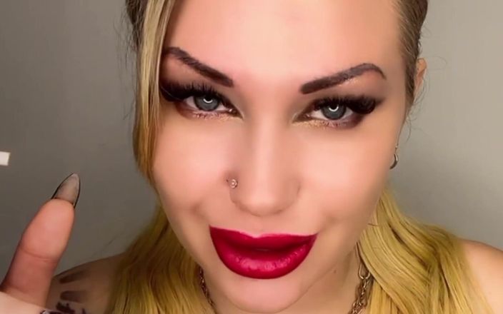 Goddess Misha Goldy: Asmr a mindfucking kouření JOi vypouštění podívejte, kdo to je,...