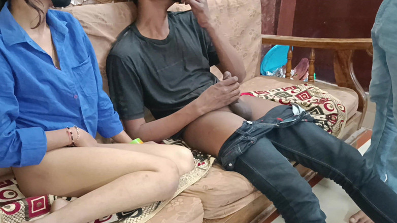 HousewifeGeeta: Marido atrapó esposa follada por hermanastro y luego juntos follaron...