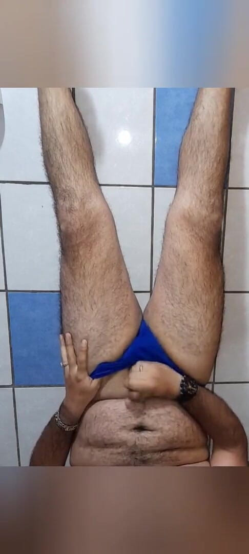 Davidandrexxx: Cumming in my chest