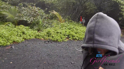 ATK Girlfriends: Скай не може встояти і катається на вашому члені в машині