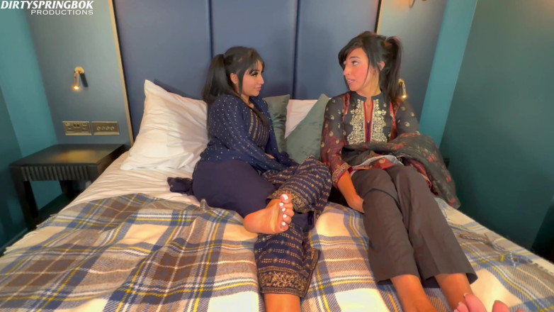 Aaliyah Yasin: 2 Muslim Bhabis Are Bored of Their Husbands