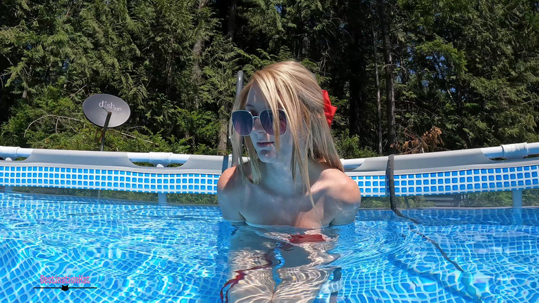 Destination Kat: Ngocok kontol di bawah air