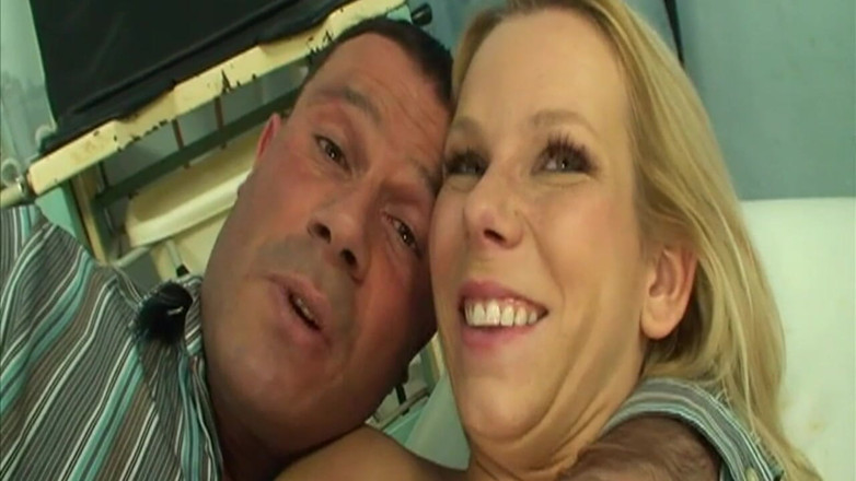 Bangora sluts: Insatiable MILF Doctor Rides Her Patient Wildly