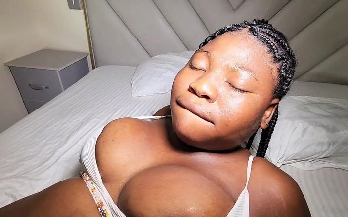 Afro Fuck Queens: Chơi tay ba châu Phi nóng bỏng, hai cái mông...