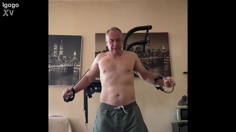 Alex Art: Phim phòng tập thể dục