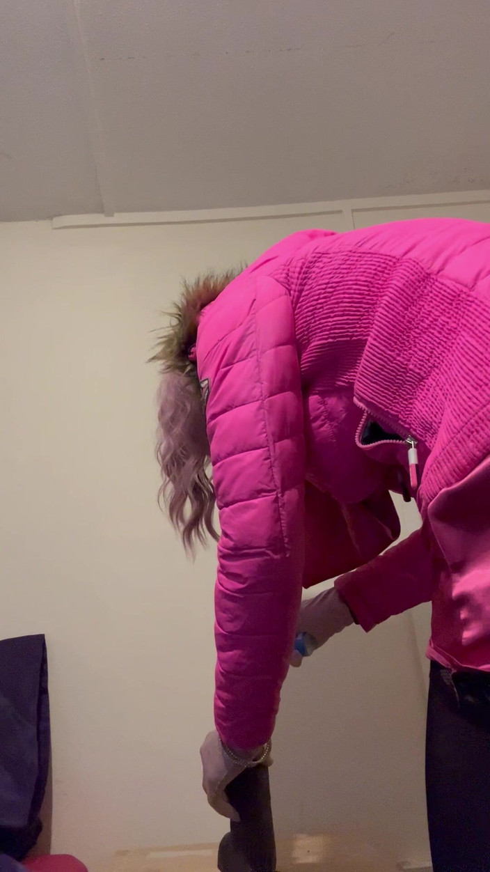 Jessica silk: Jess Silk cưỡi cu giả