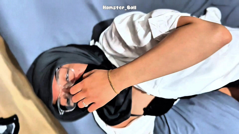 Hamster_Ball: 오, 그래서 마누라의 보지가 어떤 느낌인지: 쪼이고 맛있게
