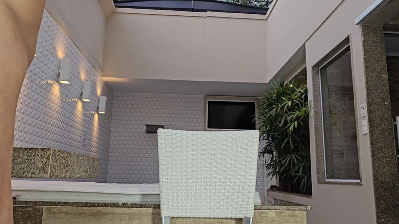 PriscilaBelini: Er leckte meine Muschi ohne Kondom und kam trotzdem hinein,...