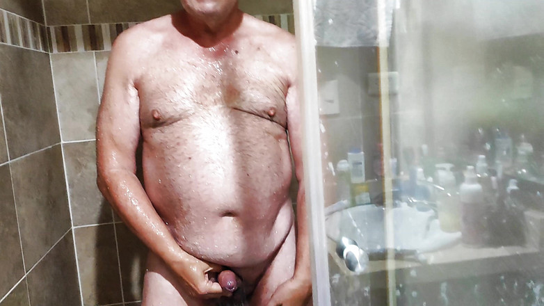 ADAMANDEVE: Насолоджуюся своїм душем з Гарабасом і Олпром