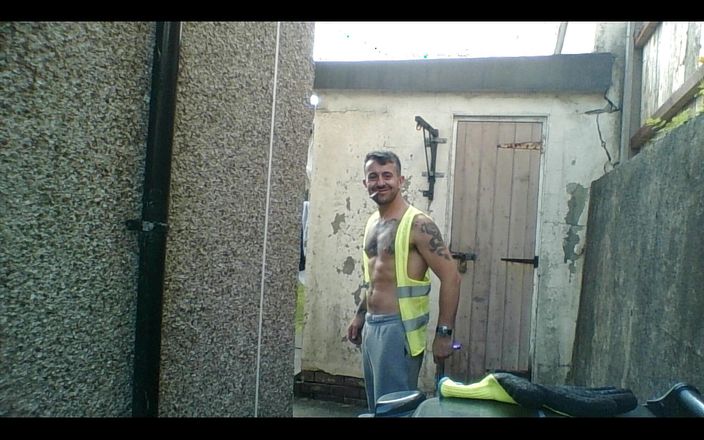 Cagedwarrioruk: Carl Working in His Filthy Hi Vis Workwear Give Us...