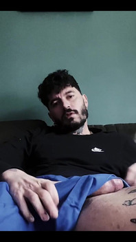 Old One. Noticed the Haircut?