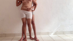 Romantic couple a: Casal romântico quente | Empurrar a mão da garota sexy, quente...