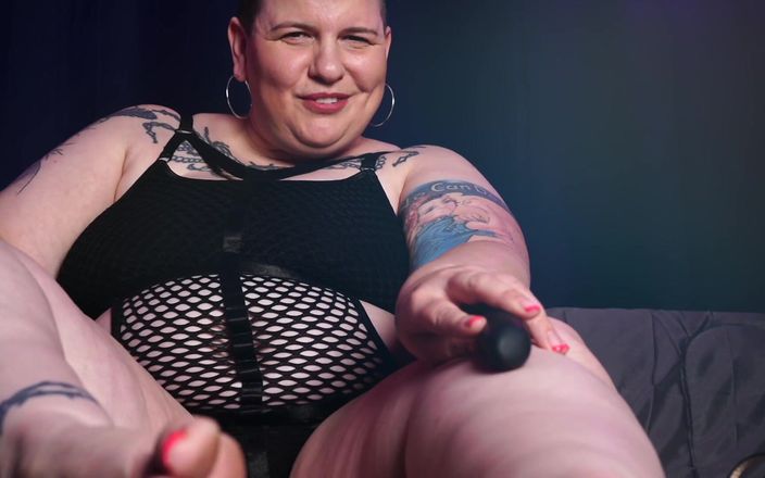 Miss quinn Cater: 自慰行為をしているMissquinnと彼女のつま先が曲がっているのを見ている
