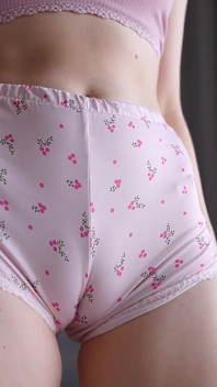 Stepmom's Cameltoe Pussy.