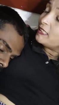 De volta para Dewar Bhabi sexo série completa