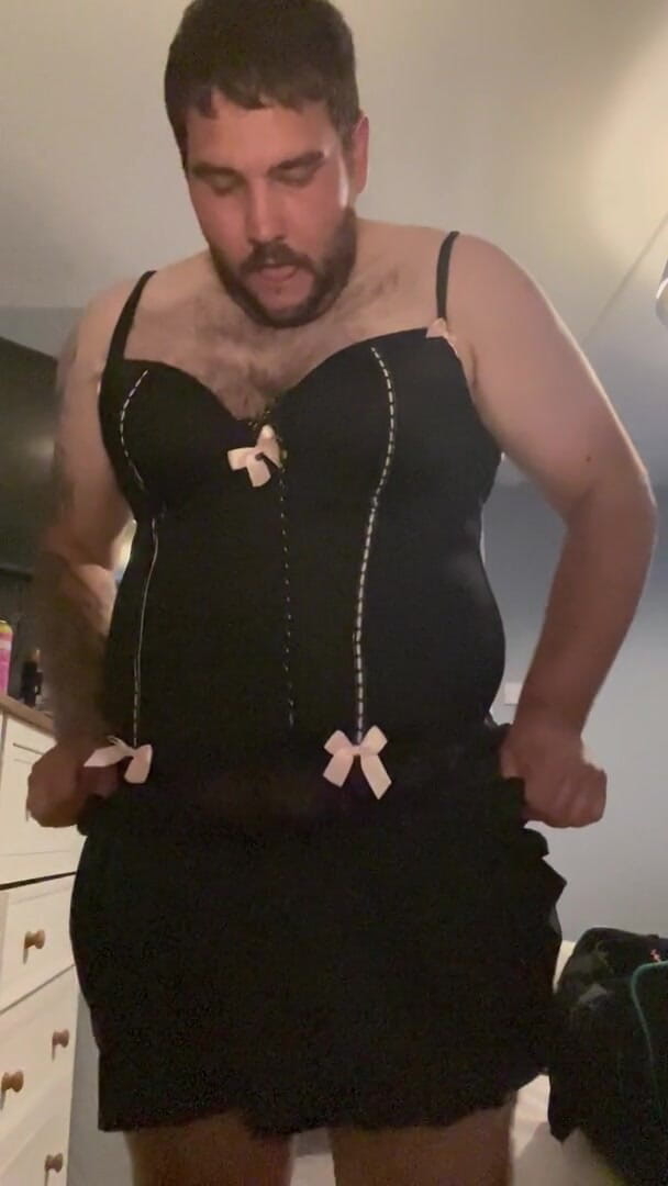 Shaun Cbt: Pik en bal met kontplug en sissyfication travestiet tepelklemmen