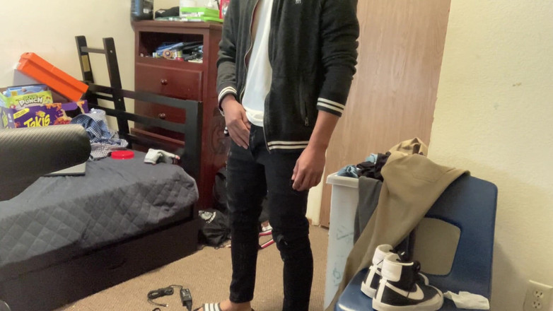 Xooshua (xblue18): 大学の彼氏とのセックスが制服で私をファック