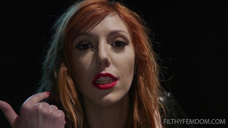 FilthyFemdom: Lauren Phillips लेटेक्स में Lauren Phillips की विशेषता है