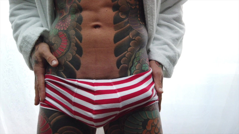 Juan Lucho Gay: Jerkoff for Christmas