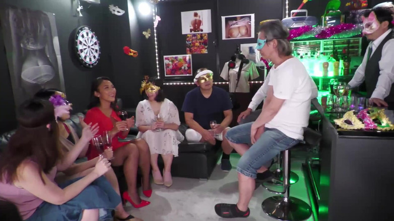 Raptor Inc: Fascinerande happening bar - sex