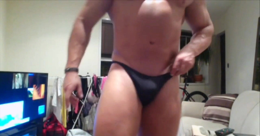 Jack stacked: Sau khi tập thể dục đổ mồ hôi cơ bắp tôn...