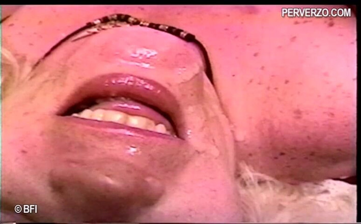 Nasty matures and dirty grannies club: 1970년 7월 22일 10시 2000