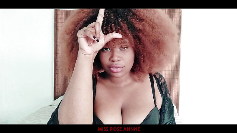 Insomnia Domina: Lý do tại sao cô ấy bỏ bạn